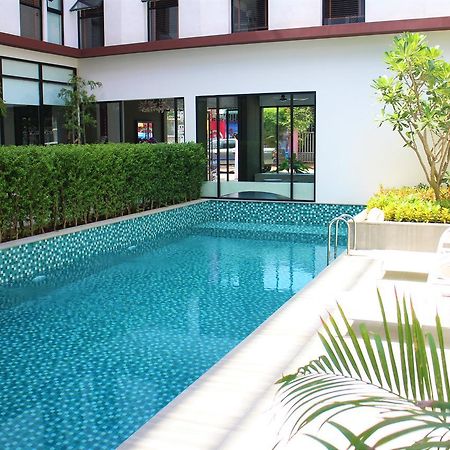 De Ninth Boutique Hotel & Spa Phnom Penh Exterior foto